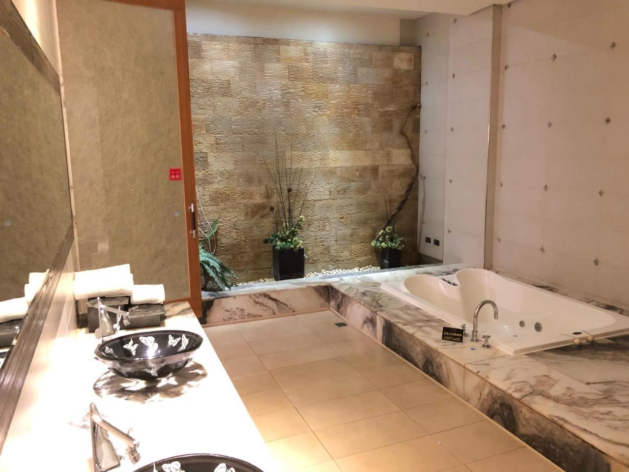 Idee Spa Motel Yangmei Luaran gambar